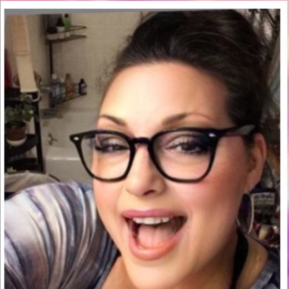 Meet your Posher, Kat